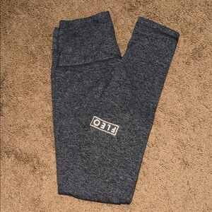 Fleo Charcoal Heather Leggings